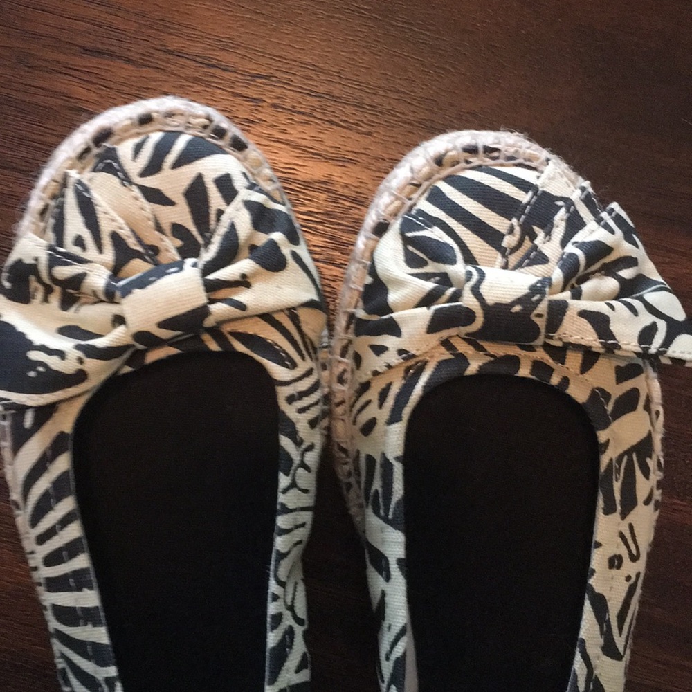 Naturalizer Flats